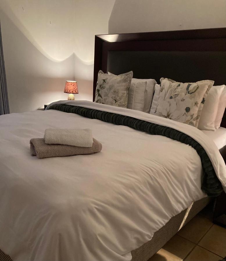 Hotel 37 On Eagles Hartbeespoort Zewnętrze zdjęcie