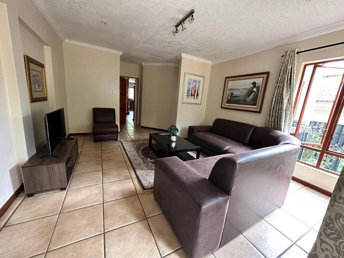 Hotel 37 On Eagles Hartbeespoort Zewnętrze zdjęcie